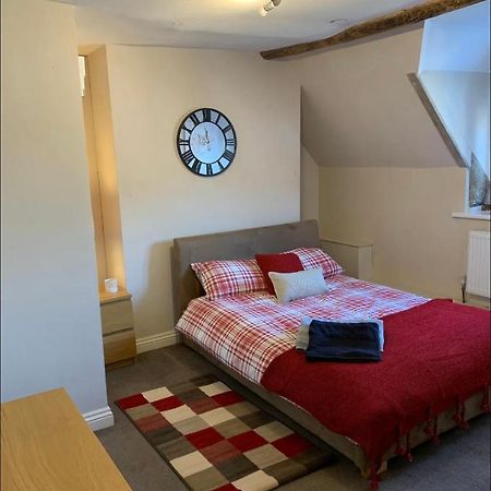 Studio Double. Own Bathroom, Shared Kitchen Bewdley Ngoại thất bức ảnh