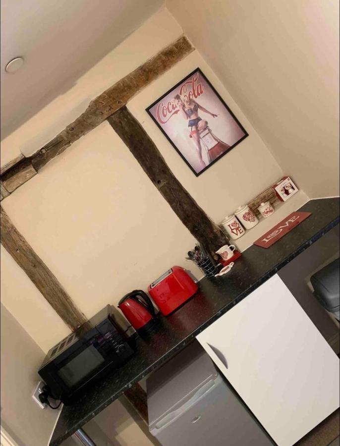 Studio Double. Own Bathroom, Shared Kitchen Bewdley Ngoại thất bức ảnh
